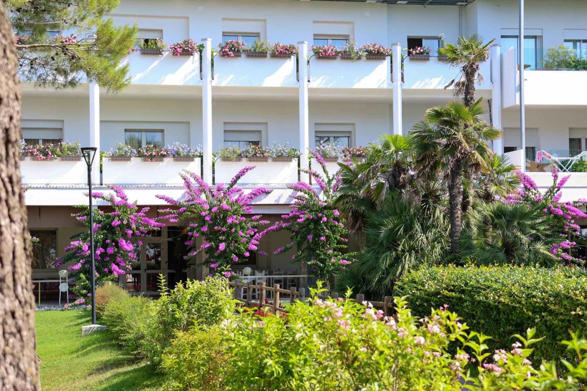 Il Tridente Hotel Bibione Exterior foto